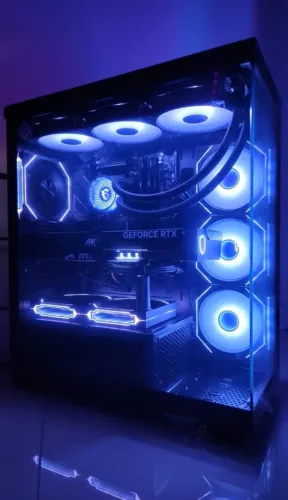 PC GAMER ULTRA 7 265k / RTX5070 12gb / 32gb