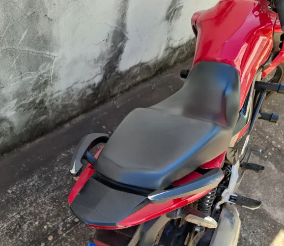 Garupa de ferro, pega na fan ou na titan