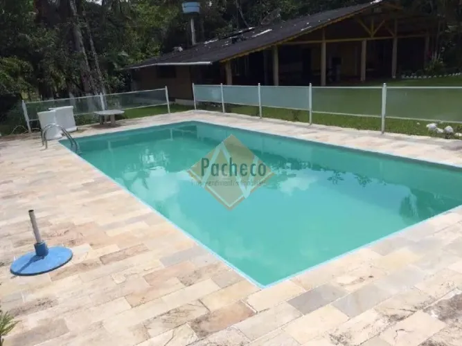 Chácara em Itanhaém, 3 suítes, 10 vagas, lago, 2.400 m², R$ 580.000,00