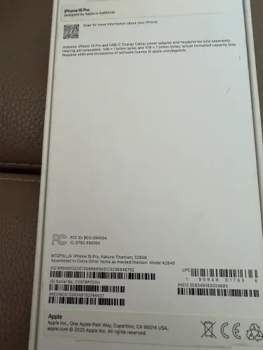 iPhone 15 Pro 128 gb cor titânio em excelente estado de conservação