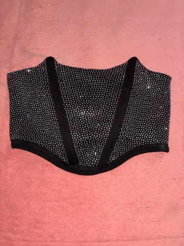 Cropped brilhante tam único com amarração