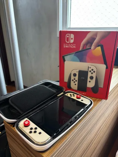 Nintendo Switch Oled 256gb Desbloqueado Varios jogos + Acessorios
