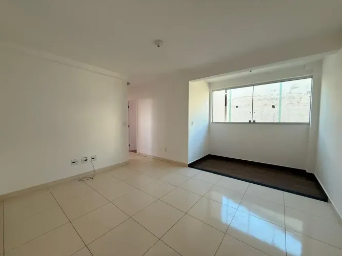 Apartamento de 02 Quartos, bairro Caiçaras!