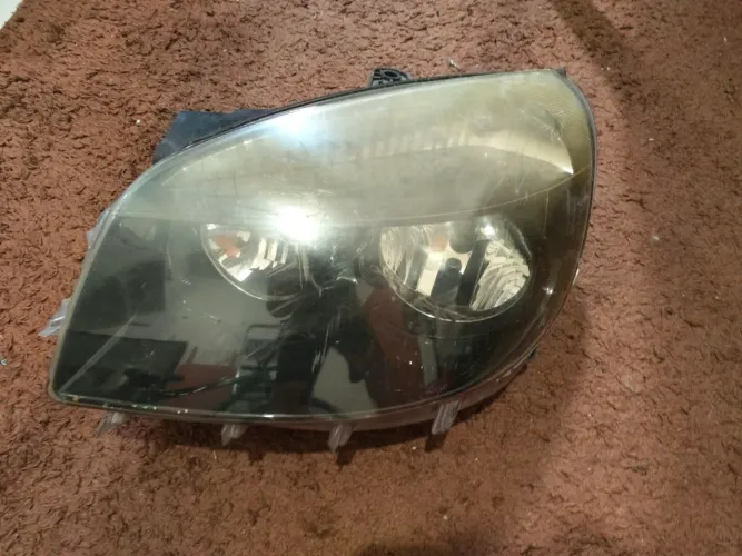 Farol lado direito com máscara negra doblo 2008 a 2015