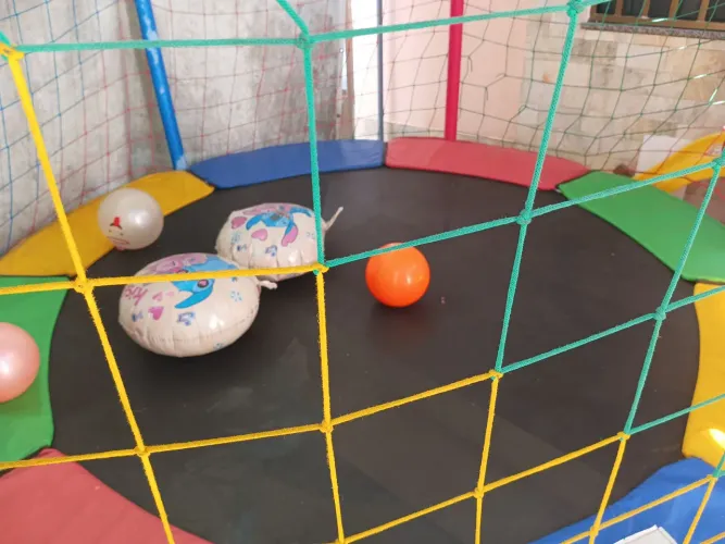 Vendo pula pula em boas condições 2,40.