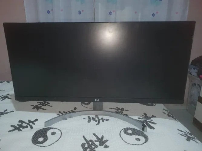 Monitor Game LG 29WK600-W com Defeito