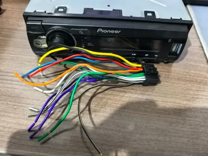 Rádio Pioneer MVH S218BT AM FM Bluetooth USB AUX 23W