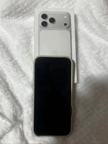 iPhone 17 pro max 