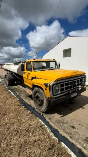 Caminhão Ford 