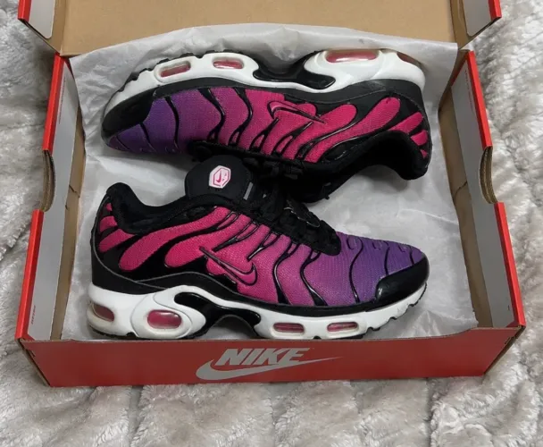 Tênis Nike tN