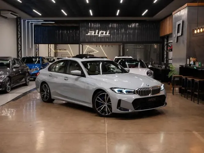 BMW 320I A 2.0 TB M Sport Activeflex 16V 4P 2024
