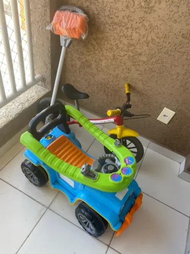 Carrinho Infantil Jip Jip Maral + Bicicleta de equilíbrio - Kit
