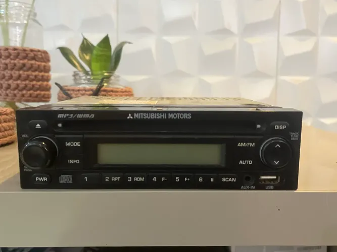 Aparelho de som original Mitsubishi 