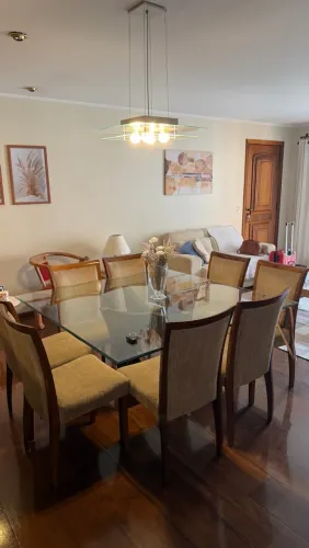 Mesa de Jantar com Tampo de Vidro e 8 Cadeiras - Elegante