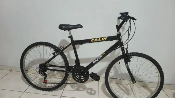 Bicicleta aro 24 bem nova 