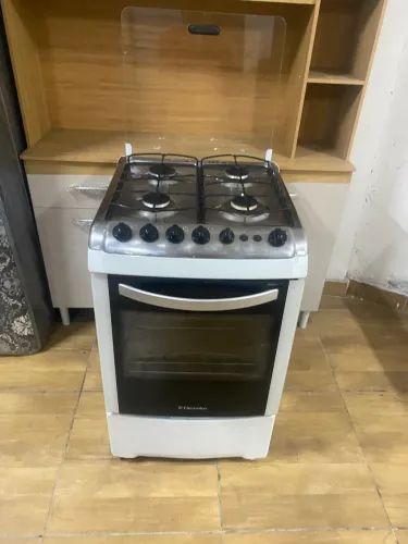 Fogão Eletrolux 4 bocas branco funcionando perfeitamente 