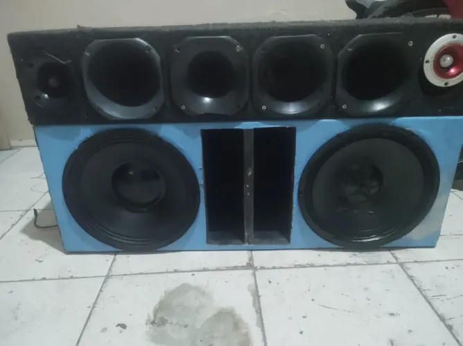 Vendo caixa de som
