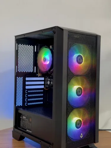 PC GAMER RYZEN 5 5600GT