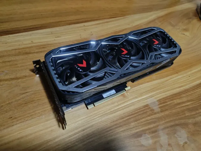 Placa de vídeo RTX 3080 10gb Pny Triple Fan