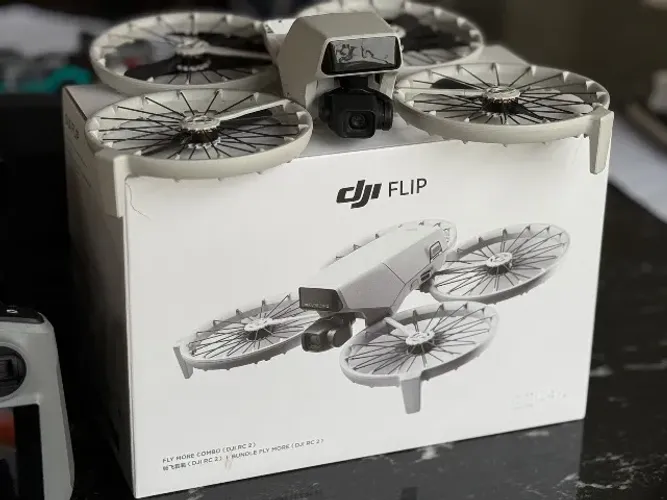 Drone DJI flip Fly more combo na caixa