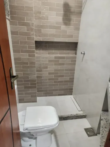 Niterói - Centro - Rua da Conceição 38m² 01 quarto reformado sol da manhã