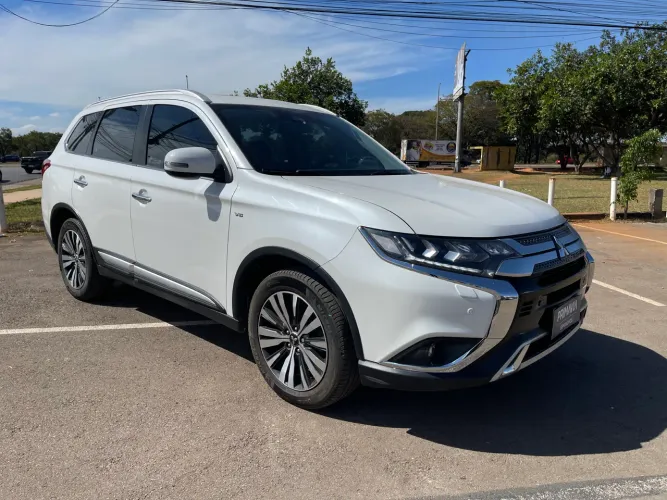 Mitsubishi Outlander HPE-S 3.0 V6 4X4 5P Aut. 2021