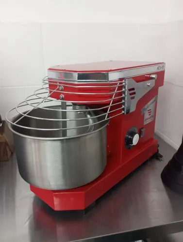 NZ . Amassadeira espiral 5 kg BRAESI