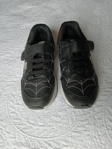 Tênis menino Homem Aranha