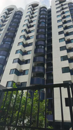 Apartamento em Boa Viagem (Pina) 60 metros do calçadão
