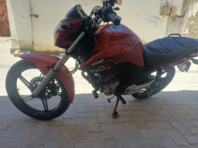 Moto boa abaixo do preço