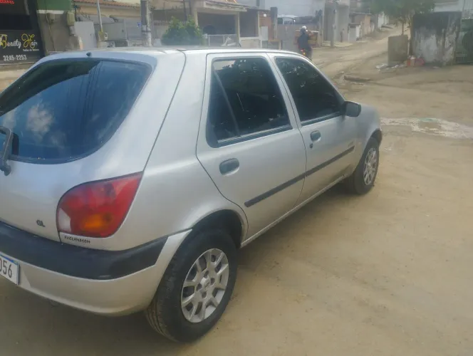 Ford Fiesta GL Class 1.0i 5P 2001