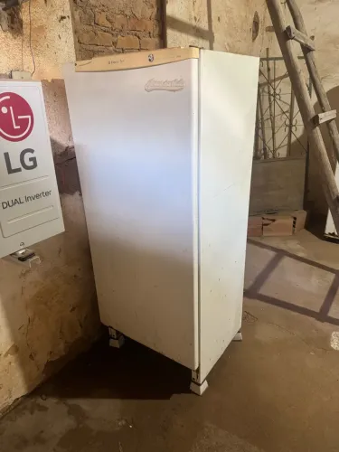 Geladeira 127V