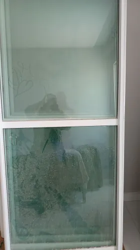 Vendo 2 portas de vidros completas