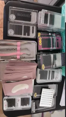 Vendo kit para alongamento de cílios 