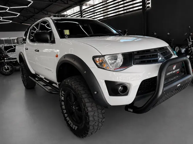 Mitsubishi L200 Triton GLX 3.2 CD TB Int.diesel MEC 2015