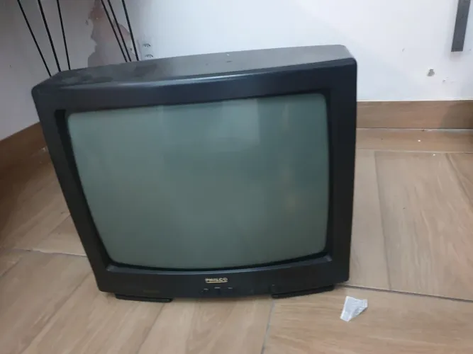 Tv tubo crt com controle
