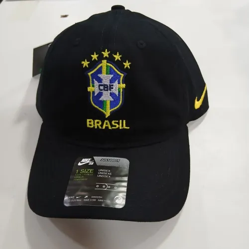 Bonés CBF