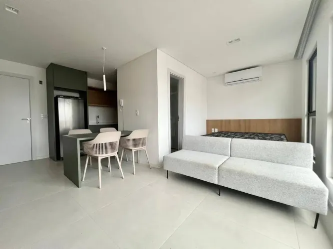 Apartamento Loft mobiliado para locação, 1 quarto, 1 vaga de garagem, bairro Centro, Itaja