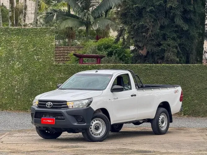 Toyota Hilux CS 4X4 2.8 TDI Diesel Mec. 2021