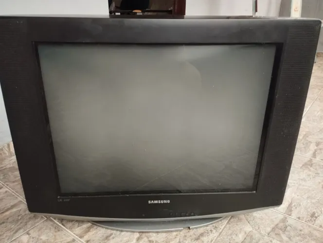 TV Samsung 29" com defeito