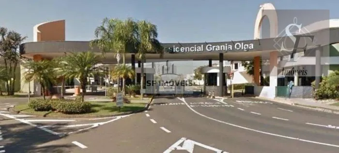 Dois excelentes terrenos de 290m², planos, à venda no Granja Olga 1