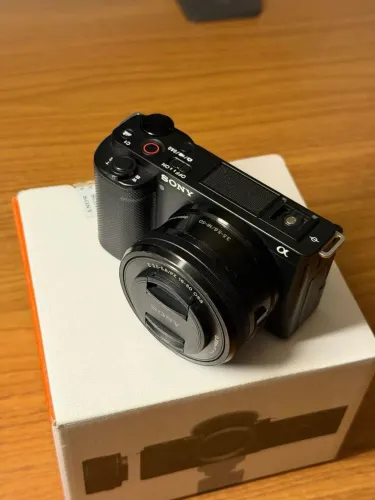 Sony ZV-E10 Semi Nova - Excelente Estado | Pronta para Gravar