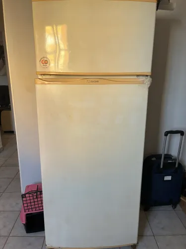 Geladeira CCE