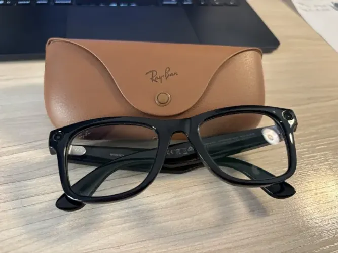 Óculos Ray-Ban Meta Wayfarer Gen 2 - Tam. 53 - Preto - Com Estojo Carregador