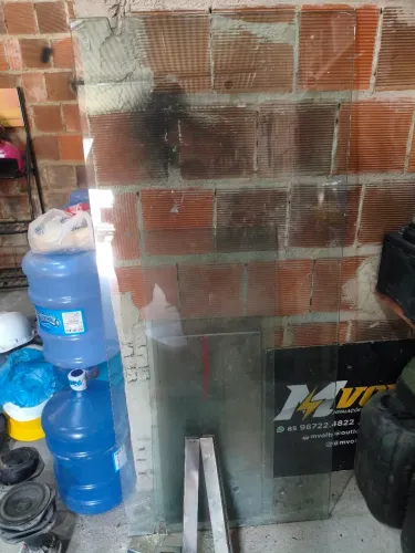 GUARDA CORPO VIDRO - 146x65cm - R$400,00 - *22