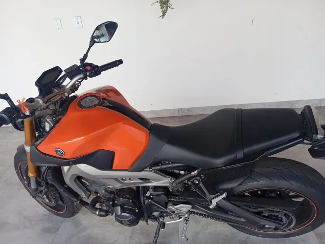 MT 09