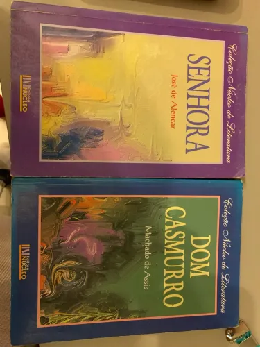 Livro Senhora e Dom Casmurro- Clássicos