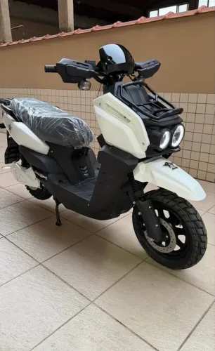 Scooter elétrica Angie av11 tank NOVA