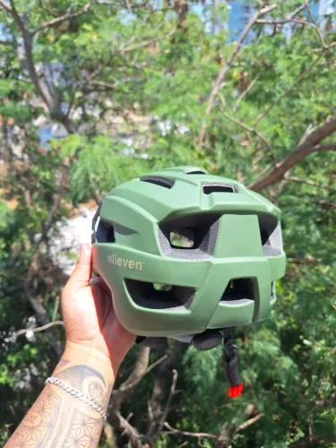 Capacete Elleven + macacão espuma 