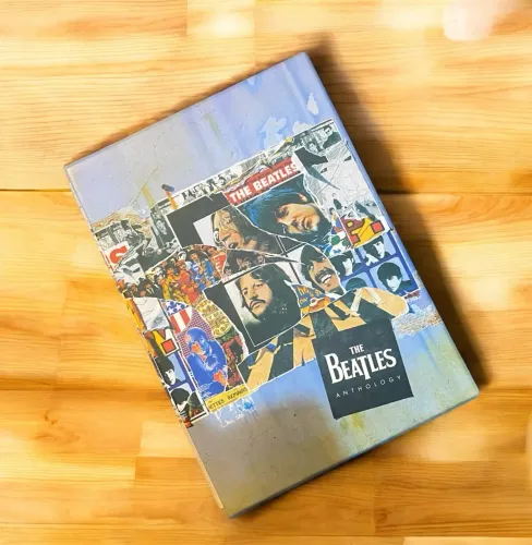 Box em DVD The Beatles Anthology com 5 DVDs